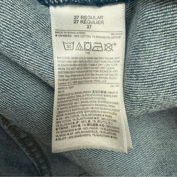 GAP Women’s Light Blue Distressed Girlfriend Jeans Size 27 - Picture 7 of 10